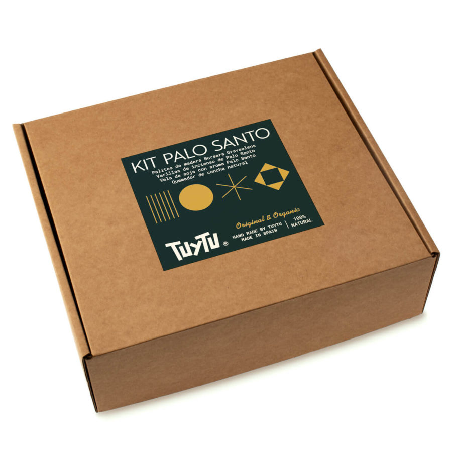 kit de productos de Palo Santo TUYTU en caja de cartón de regalo